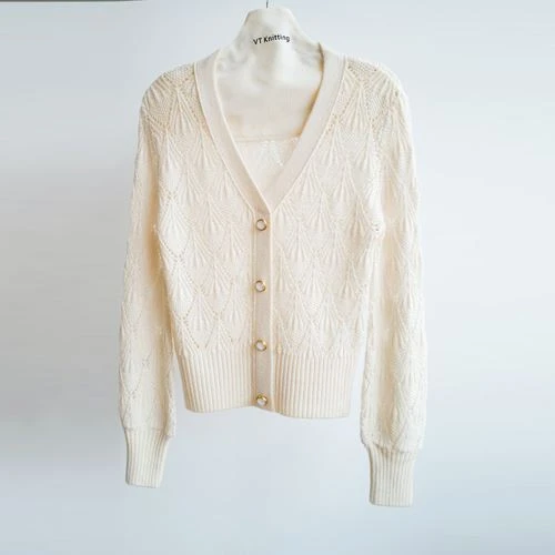 Cardigan Miftuħ tas-Suf Merino