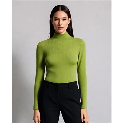 Ribbed Ladies Disinjatur Knit Turtlenecks